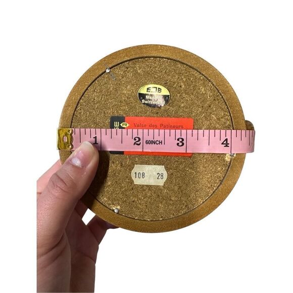 Vintage Swiss Chalet Reuge Skaters Waltz Alpine Horn Player Rotating Music Box - Picture 7 of 7